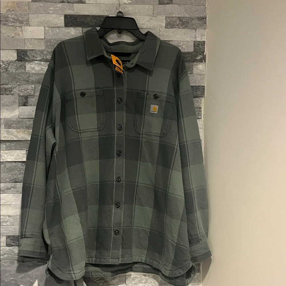 New!! Carhartt women's flannel green jacket